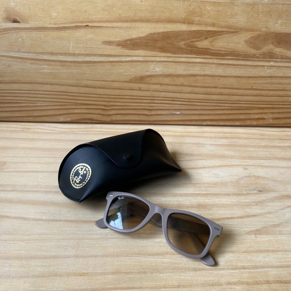 RAY-BAN Grey Sunglasses
